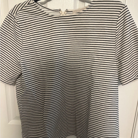 LOFT Black and White Boxy Short Sleeve T-Shirt - Picture 1 of 3